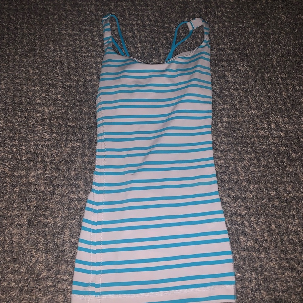 Lululemon tank